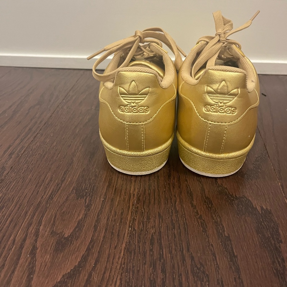 ADIDAS - Picture 4 of 5